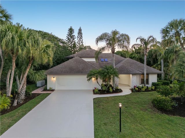 2170 Seminole Shores Lane, Vero Beach, FL 32963