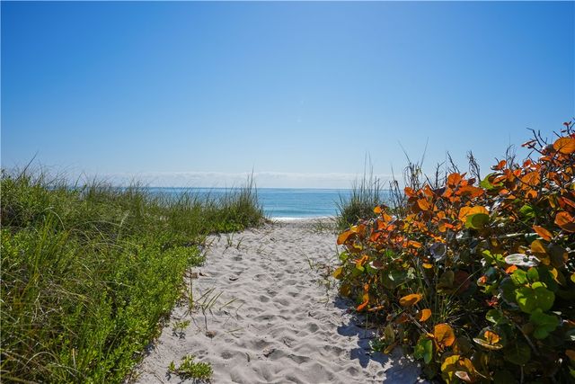 2170 Seminole Shores Lane, Vero Beach, FL 32963