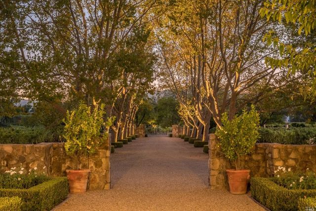 1032 Ponti Rd, Rutherford, CA 94558