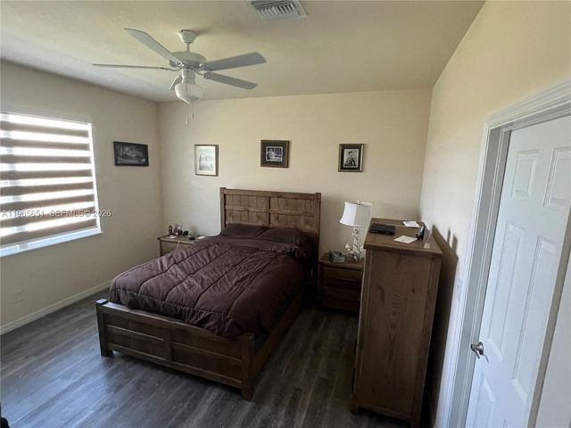 9003 Largo Cir 9003, La Belle, FL 33935