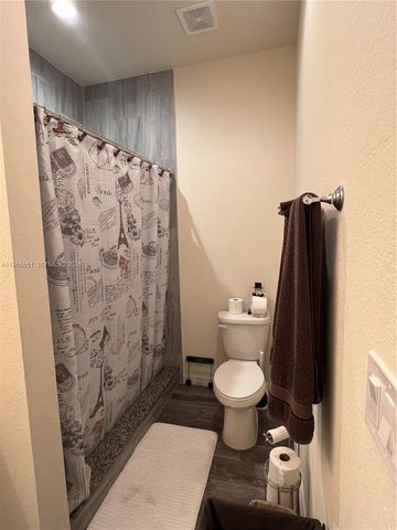 9003 Largo Cir 9003, La Belle, FL 33935