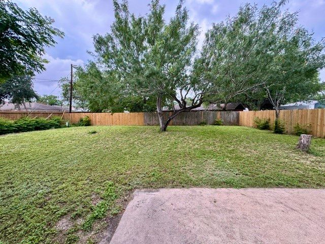 4422 Oxford Dr, Corpus Christi, TX 78411