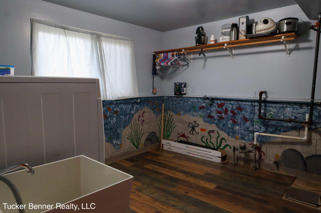 1664 Leif Avenue, Muskegon City, MI 49441