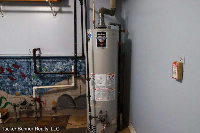 1664 Leif Avenue, Muskegon City, MI 49441