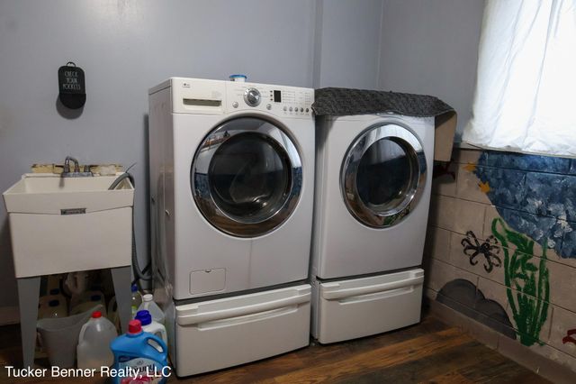 1664 Leif Avenue, Muskegon City, MI 49441