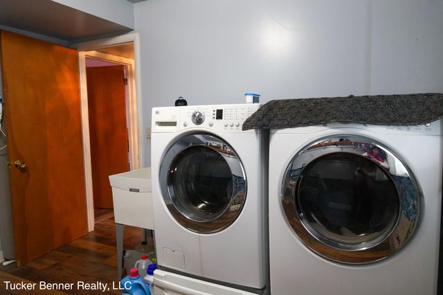 1664 Leif Avenue, Muskegon City, MI 49441