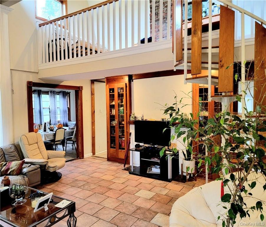 3255 Chelsey Street, Mohegan Lake, NY 10547 — photo 4
