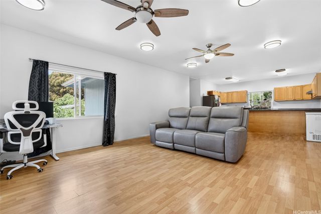 2802 Numana Road, Honolulu, HI 96819