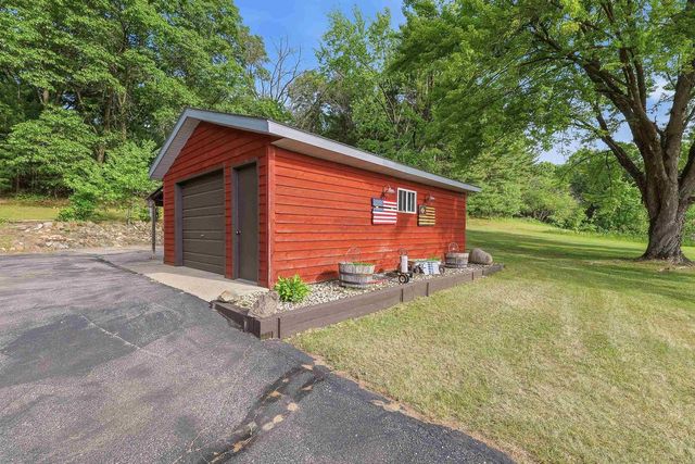 N1531 County B Road, Coloma, WI 54930