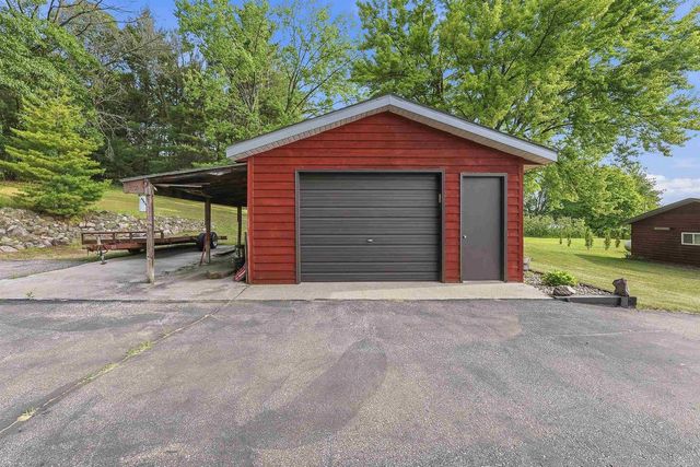 N1531 County B Road, Coloma, WI 54930