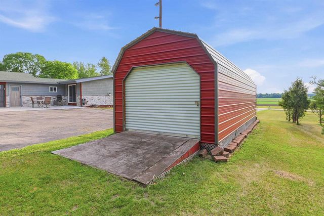 N1531 County B Road, Coloma, WI 54930