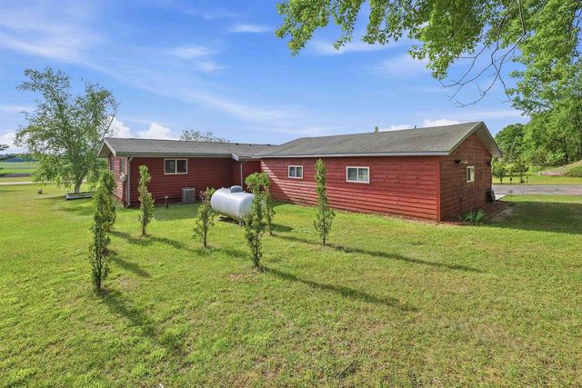 N1531 County B Road, Coloma, WI 54930