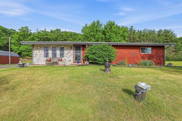N1531 County B Road, Coloma, WI 54930