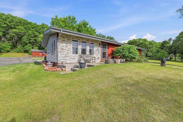 N1531 County B Road, Coloma, WI 54930