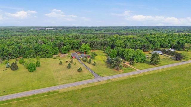 N1531 County B Road, Coloma, WI 54930