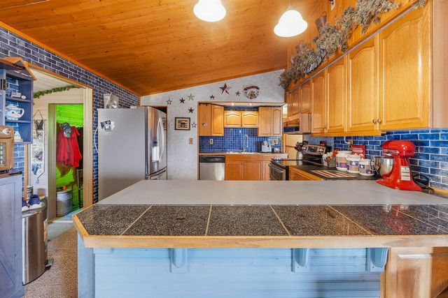 N1531 County B Road, Coloma, WI 54930