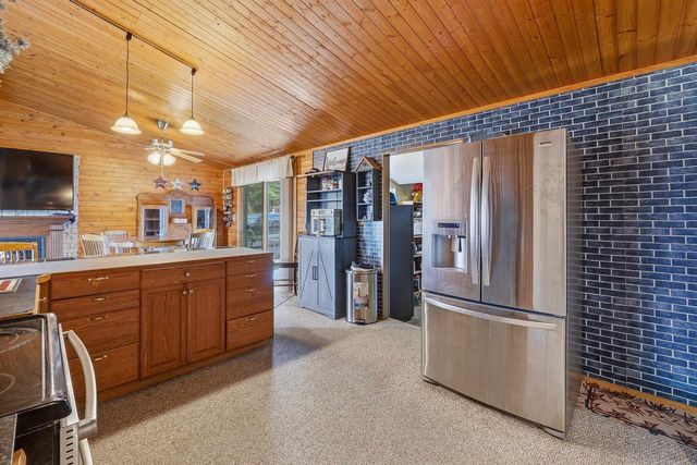 N1531 County B Road, Coloma, WI 54930