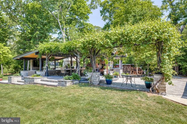 25 WOODSIDE LN, Cinnaminson, NJ 08077