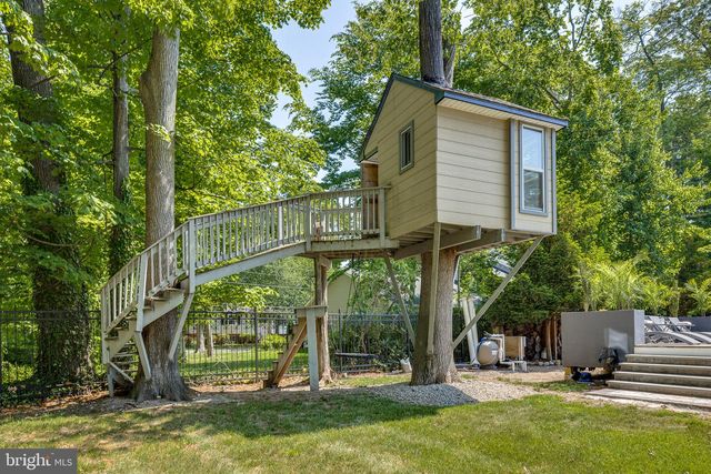 25 WOODSIDE LN, Cinnaminson, NJ 08077
