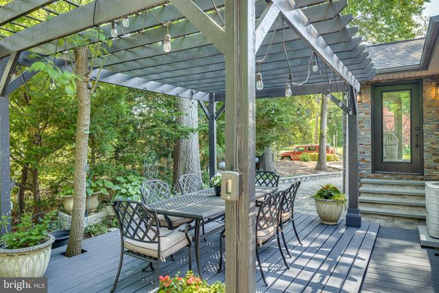 25 WOODSIDE LN, Cinnaminson, NJ 08077