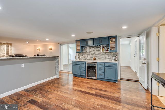 25 WOODSIDE LN, Cinnaminson, NJ 08077
