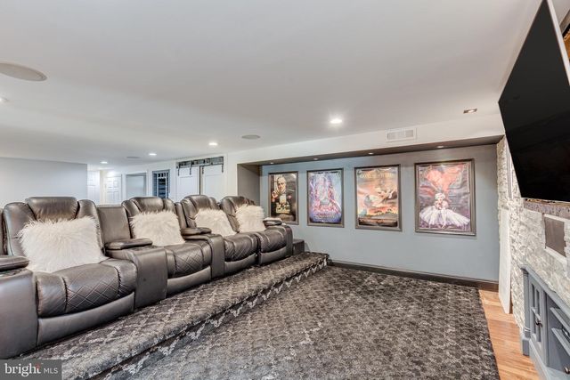 25 WOODSIDE LN, Cinnaminson, NJ 08077