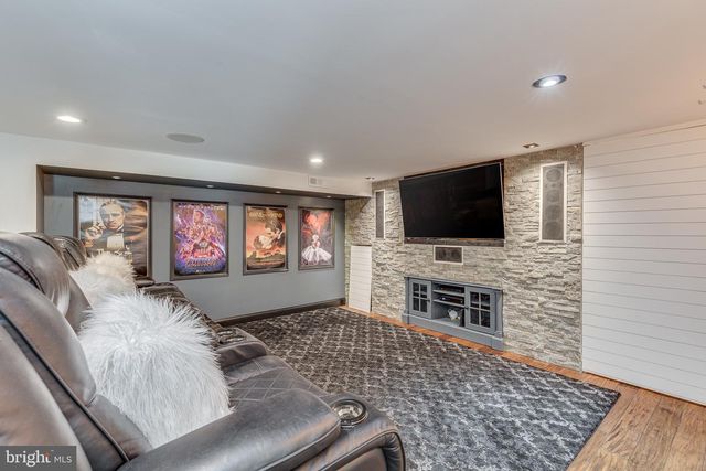 25 WOODSIDE LN, Cinnaminson, NJ 08077