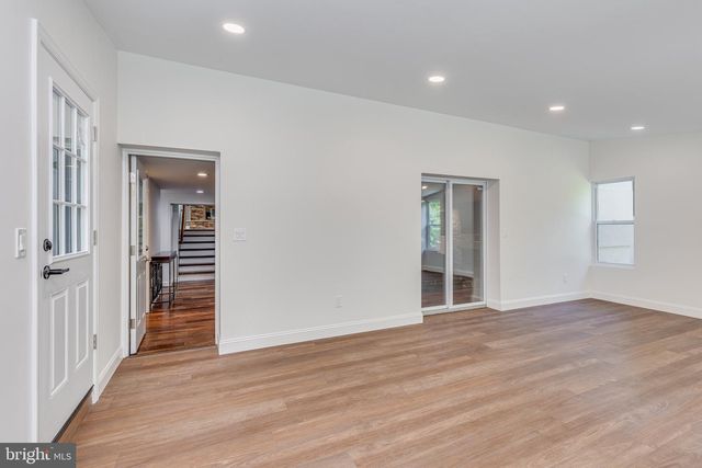 25 WOODSIDE LN, Cinnaminson, NJ 08077