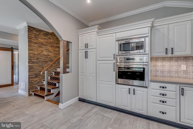 25 WOODSIDE LN, Cinnaminson, NJ 08077