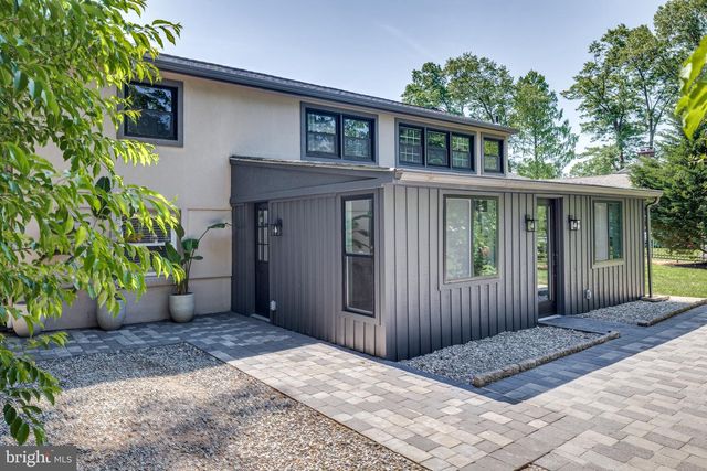25 WOODSIDE LN, Cinnaminson, NJ 08077