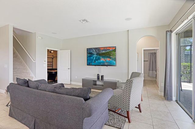 4179 OAKTREE DRIVE, Davenport, FL 33837