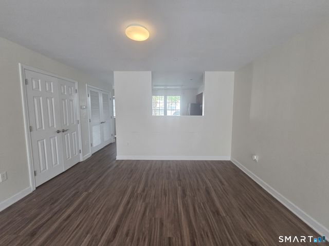 14 Fairgate Drive, Stamford, CT 06902