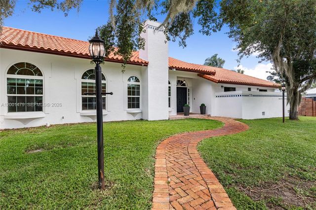 11431 NW 27th St, Plantation, FL 33323