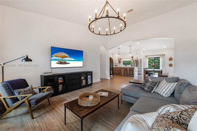 11431 NW 27th St, Plantation, FL 33323