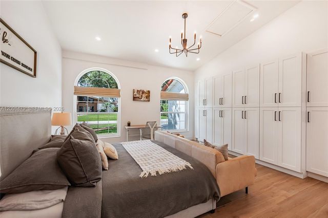 11431 NW 27th St, Plantation, FL 33323