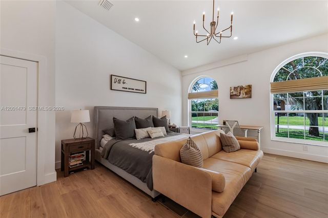 11431 NW 27th St, Plantation, FL 33323