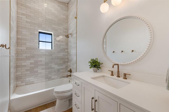 11431 NW 27th St, Plantation, FL 33323