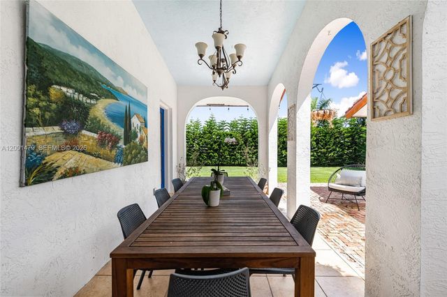 11431 NW 27th St, Plantation, FL 33323