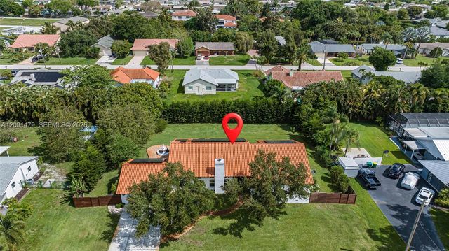 11431 NW 27th St, Plantation, FL 33323