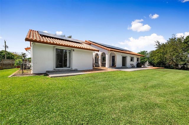 11431 NW 27th St, Plantation, FL 33323