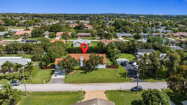 11431 NW 27th St, Plantation, FL 33323