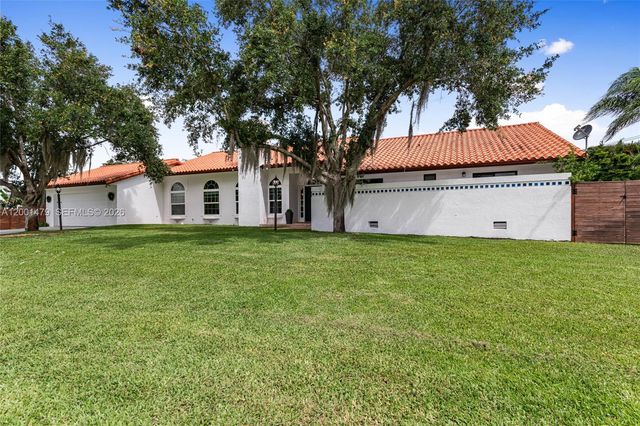 11431 NW 27th St, Plantation, FL 33323