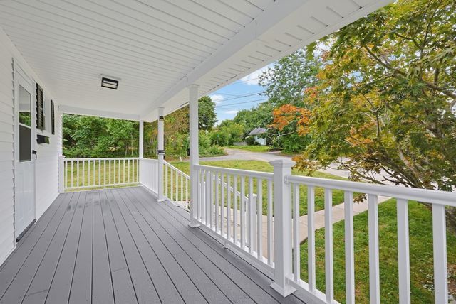 30 Barrett Ave, Worcester, MA 01605
