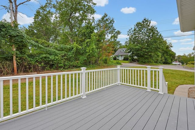 30 Barrett Ave, Worcester, MA 01605