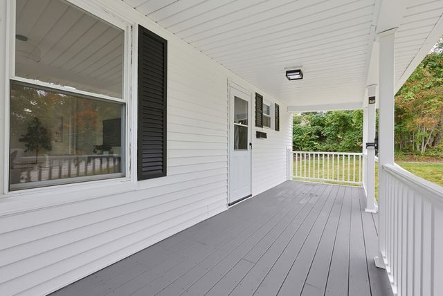 30 Barrett Ave, Worcester, MA 01605