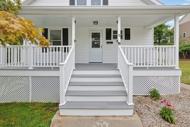 30 Barrett Ave, Worcester, MA 01605