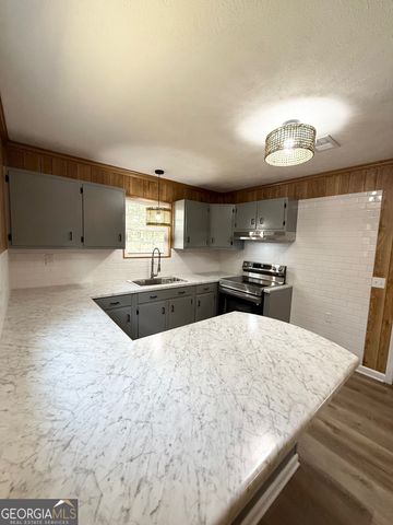 403 Broxton Lane, Manchester, GA 31816