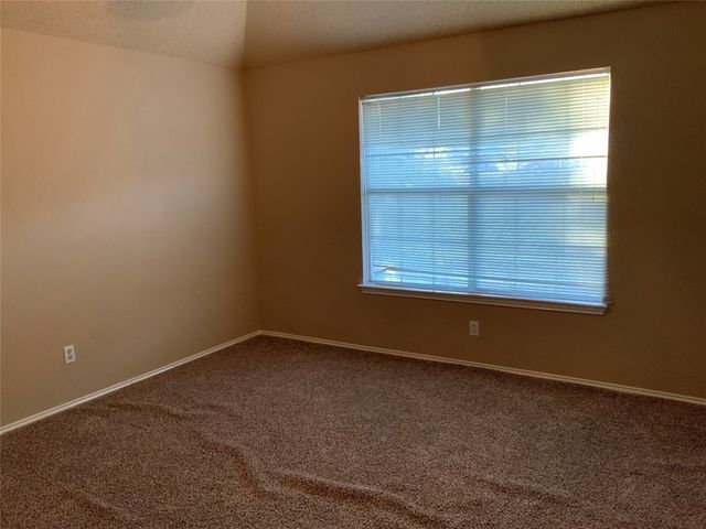 428 Saddle Head Drive, Desoto, TX 75115