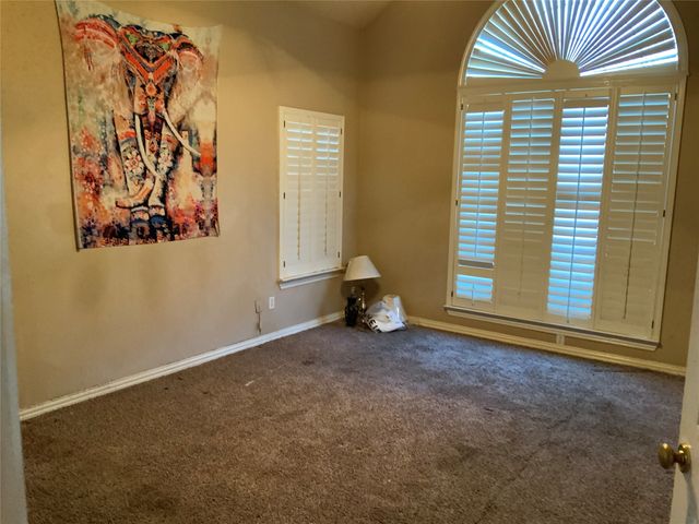 428 Saddle Head Drive, Desoto, TX 75115