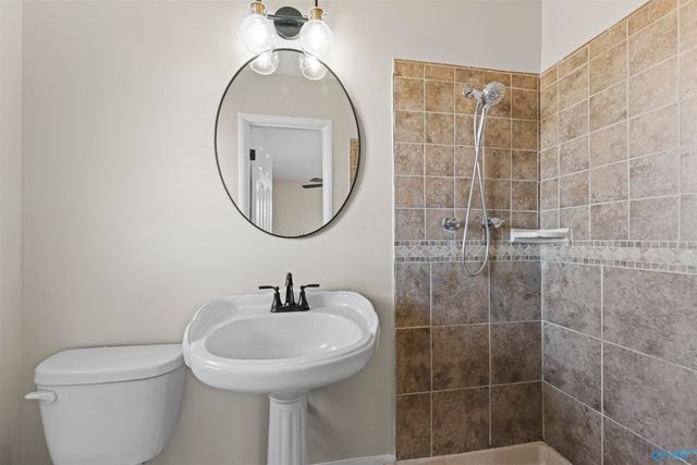 2329 County Road 1428, Vinemont, AL 35179